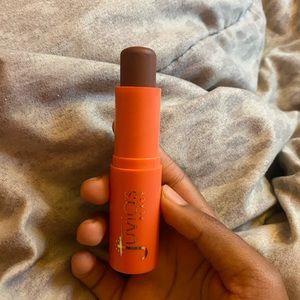 Juvias Place foundation stick